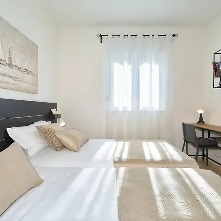 Alegria Apartment