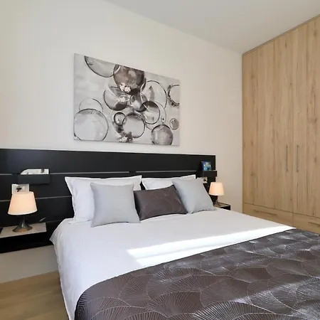 Alegria Apartment *