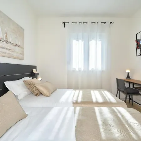 Apartament Alegria *